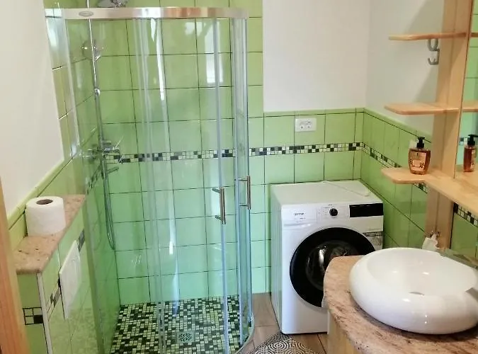 Deno Podgrad (Notranjska)