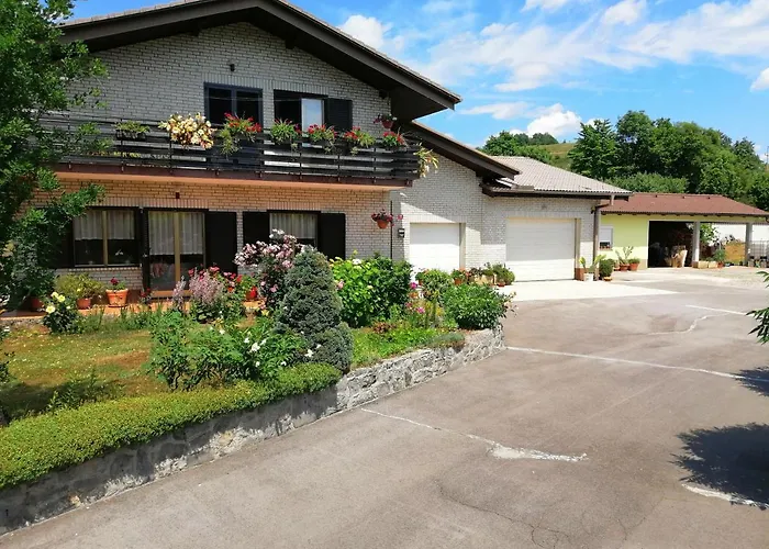 Deno * Podgrad (Notranjska)